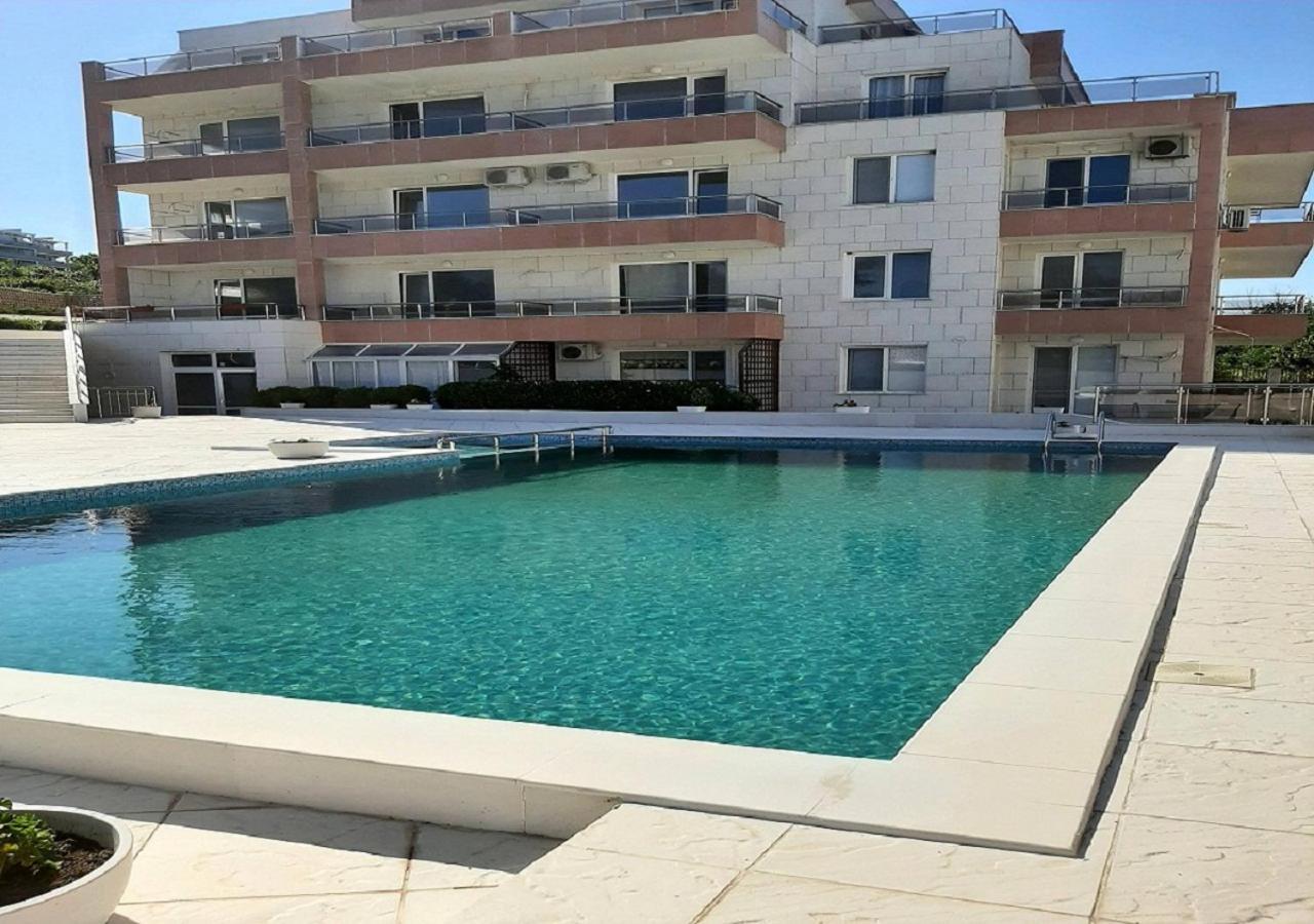 Apartment-Studio Daisy In Kiwi Gardens Complex เบียลา ภายนอก รูปภาพ