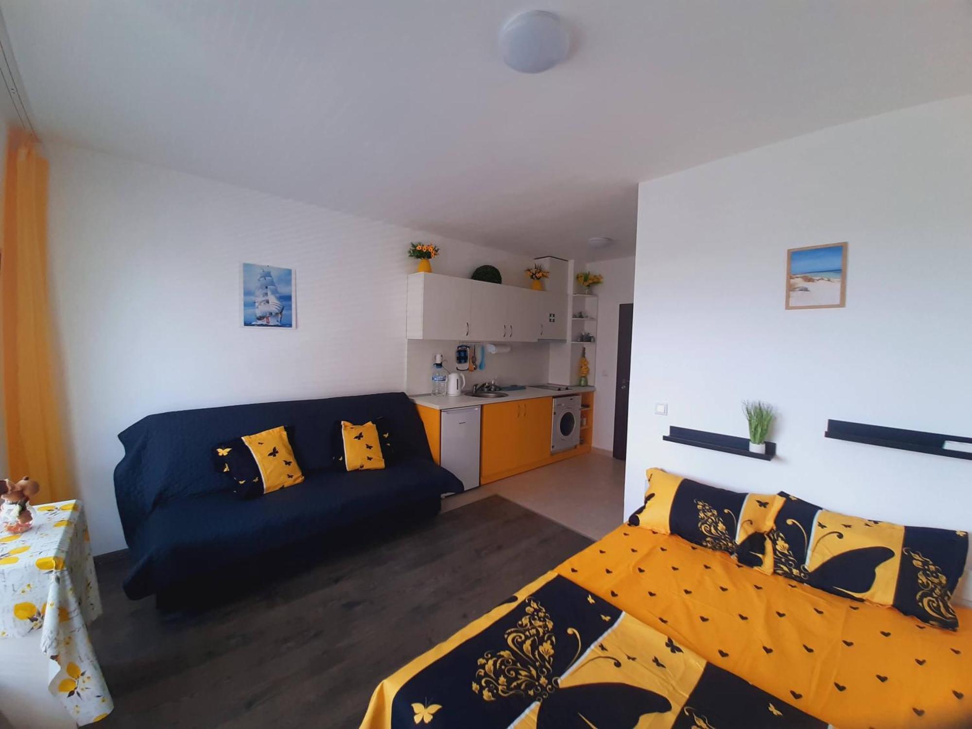 Apartment-Studio Daisy In Kiwi Gardens Complex เบียลา ภายนอก รูปภาพ